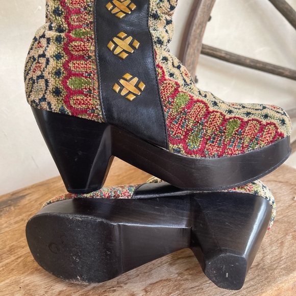 CALLEEN CORDERO Colorful Blanket Ikat Copper Studded Wood Clog Heel Boots 7 USA! - Picture 5 of 12